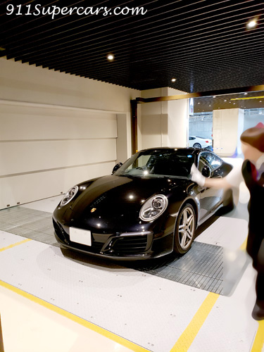 日本橋高島屋駐車場 新館機械式 東館はカードを渡されるように