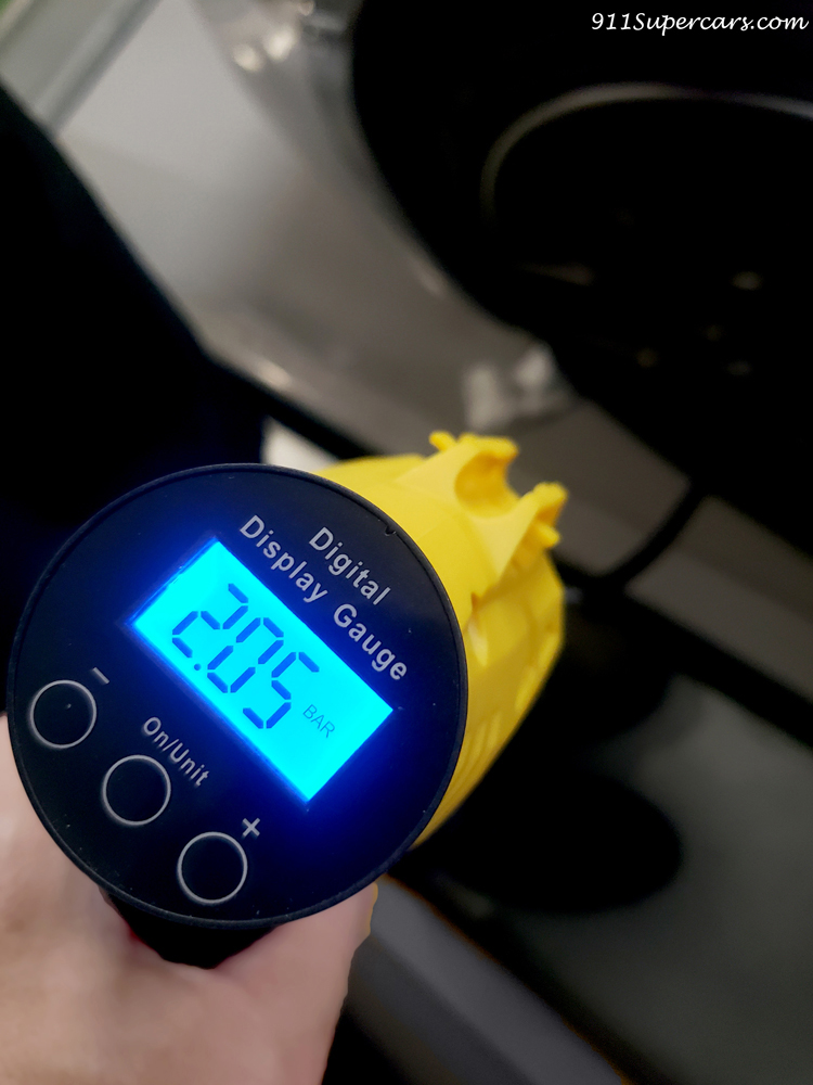 ポルシェのタイヤ空気圧警告が点灯する季節ですね：コストコの電動空気